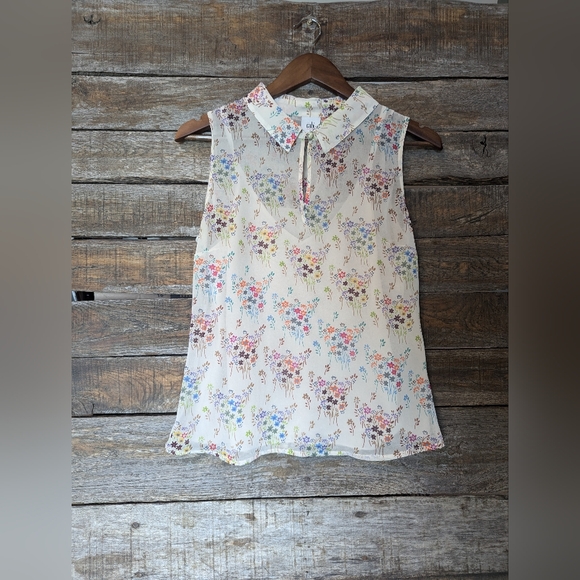 Cabi Essential Blouse - Picture 2 of 5